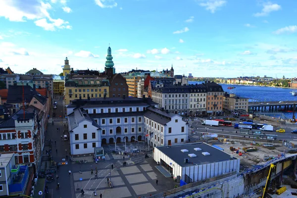 斯德哥尔摩, 瑞典-9月: 从斯德哥尔摩老城的大型建筑工地上方的城市景观 — 图库照片