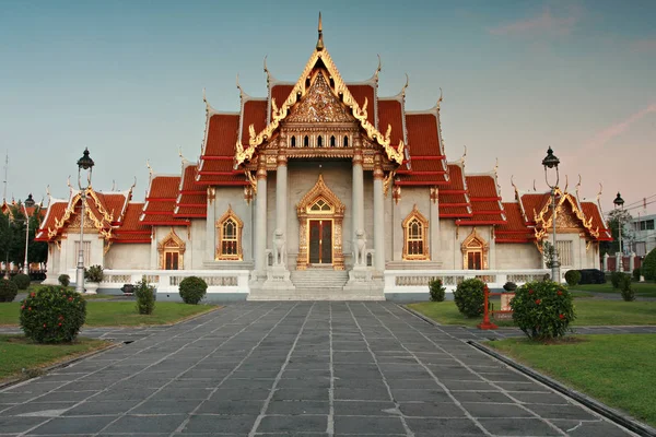 Belo Templo Tailandês Wat Benjamaborphit Templo Bangkok Tailândia — Fotografia de Stock