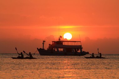 Siluet Sahnesi Tayland 'ın Koh Tao Surat Eyaleti' nden Tayland Körfezi manzaralı