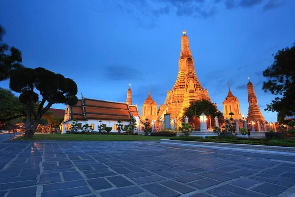 Wat Arun Ratchawararam Ratchawaramahawihan Bangkok Tailândia — Fotografia de Stock