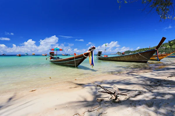  Koh Tao adasındaki tekneler, Surat Thani Eyaleti, Tayland 