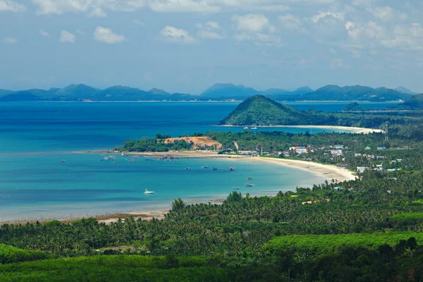 Paysage Panoramique Coucher Soleil Plage Chumphon Avec Des Îles Thaïlande — Photo