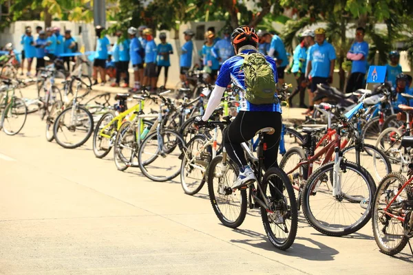 Prachuap Khiri Khan Sierpnia Niezidentyfikowani Rowerzyści Pokazie Bike Mom Szanowanym — Zdjęcie stockowe