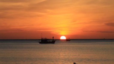 Khao Chong Krachok Prachuap Khiri Khan 'dan Prachuap Khiri Khiri Khan Manzarası' nda güzel bir gün doğumu. 