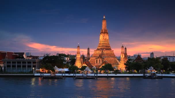Twilight Sky Wat Arun Ratchawararam Ratchawaramahawihan Bangkok Thailand — Stockvideo