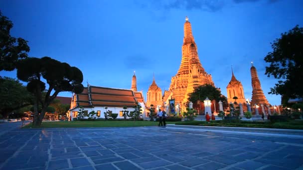 Twilight Sky Wat Arun Ratchawararam Ratchawaramahawihan Bangkok Thailand — Stockvideo