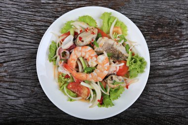 Tayland yemeği, baharatlı deniz ürünleri salatası, Tayland baharatlı yemek tarifi, baharatlı deniz ürünleri, baharatlı deniz ürünleri. 