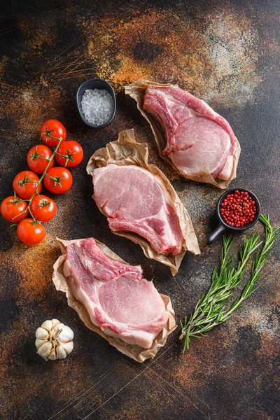 Raw Pork Meat Craft Paper Ingredients Grill Rosematy Rustic Old — Stock Photo, Image