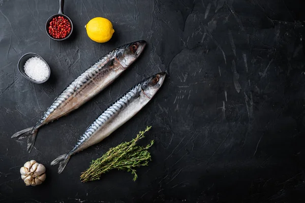 Verse Vis Met Ingrediënten Zwarte Textuur Achtergrond Plat Gelegd Met — Stockfoto