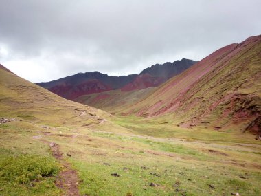 Peru 'nun Kızıl Vadisi' nin başlangıcı