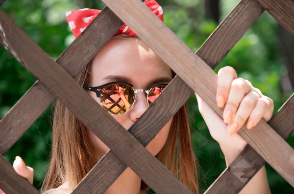 Young Beautiful Teenage Girl Sunglasses Looks Distance Fence — Stock Photo, Image