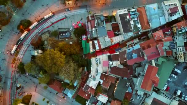 Antenne op het dak weergave stad — Stockvideo