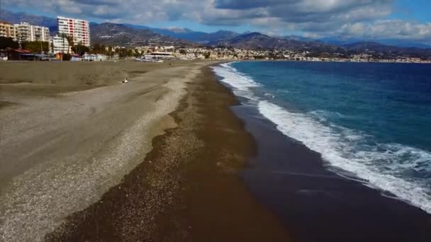 Fotografia aérea da praia da cidade — Vídeo de Stock