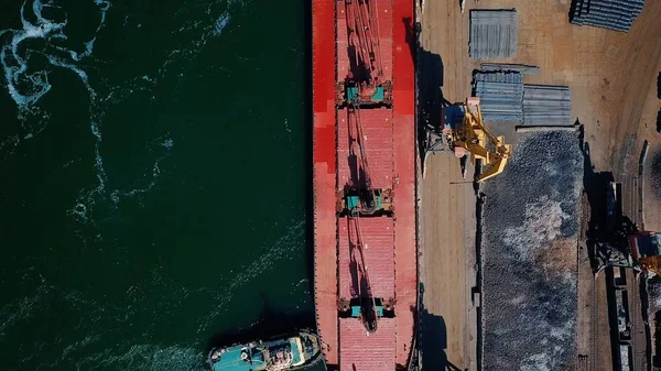 Bağlantı noktası terminalde havadan görünümü — Stok fotoğraf