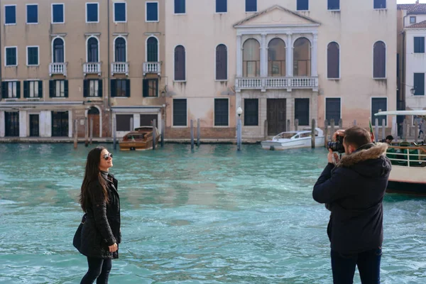 Beau couple à Venise, Italie — Photo