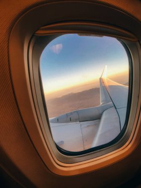 uçak pencereden görüntüleme
