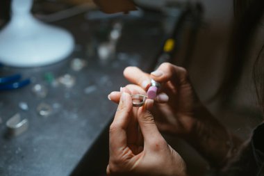 Kız ana metal plaka ev atölye işler