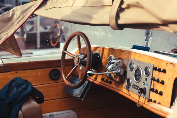 A Vintage Wood Speed Boat részletei — Stock Fotó