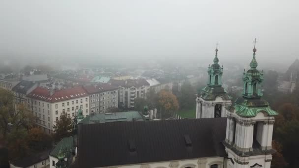 Cracovia, velo di nebbia coprì la città — Video Stock