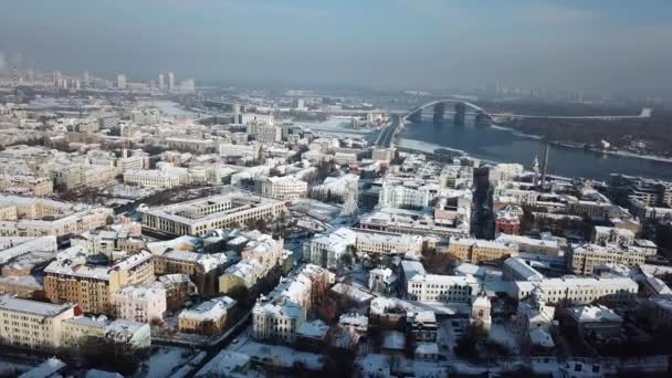 I filmati dei droni aerei. Panorama di podil in kiev all'inverno — Video Stock