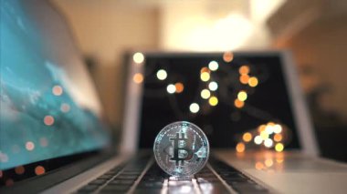 Bitcoins paralar laptop makro çekim