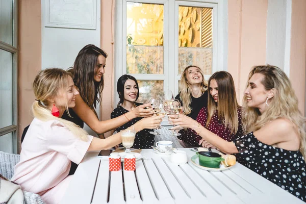 Six girls at the table — Stock Photo, Image