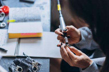 Asıl ev atölye değerli metal işler