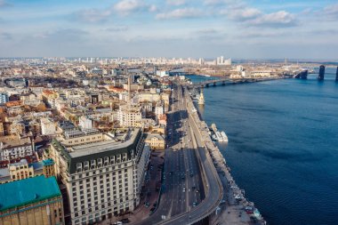 Hava dron fotoğraf. Yol trafik ile. Güzellikler helikopter ile
