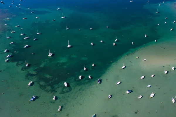 Piękna turkusowa zatoka w Formentera, widok z lotu ptaka. — Zdjęcie stockowe