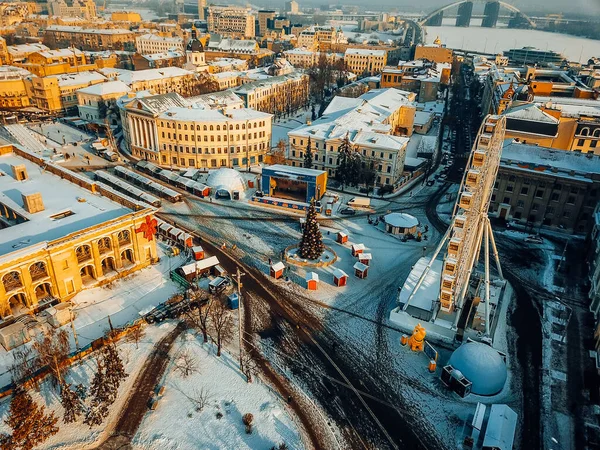 Площадь Контрактова на Подоле в Киеве, вид с воздуха — стоковое фото