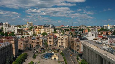 30.05.2020 Kiev Ukrayna. Meydan Nezalezhnosti 'nin hava fotoğrafı.