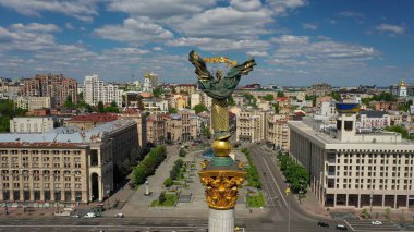 30.05.2020 Kiev Ukrayna. Meydan Nezalezhnosti 'nin hava fotoğrafı.