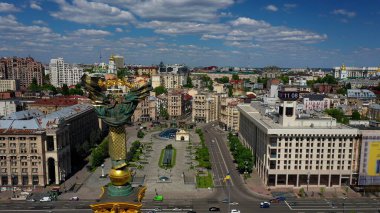 30.05.2020 Kiev Ukrayna. Meydan Nezalezhnosti 'nin hava fotoğrafı.