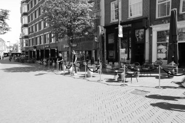 Horeca personeli, Corona tecridinden sonra misafirleri bekliyor.