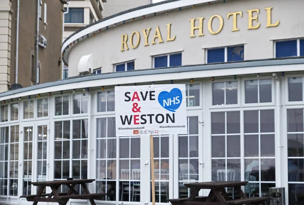 2019年2月5日 英国ウェストン スーパーマーレのウェストン総合病院でのサービスの格下げ提案に対する実証実験の場 — ストック写真