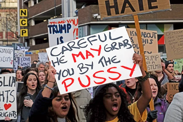 Protesters Hold Placards Demonstration President Donald Trump Immigration Policies His — Stock Photo, Image