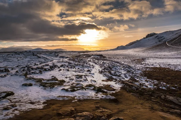 Біля Димових Коминів Ісландії Туману Сніжна Еспланада — стокове фото
