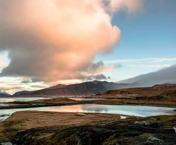 Grundarfjordur Stad Väster Island Från Kirkjufellfoss Vattenfall — Stockfoto