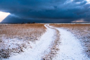 Ufukta bir fırtına var, İzlanda 'da.