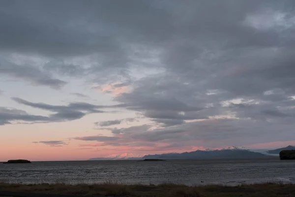 Montañas Nevadas Amanecer Desde Hofn Sudeste Islandia — Foto de Stock