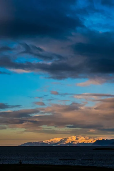 Montañas Nevadas Amanecer Desde Hofn Sudeste Islandia — Foto de Stock