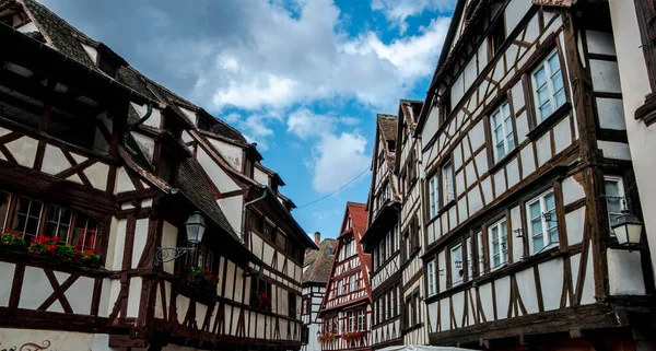 Egy Tipikus Utca Strasbourg Óvárosában Elzász Franciaország — Stock Fotó