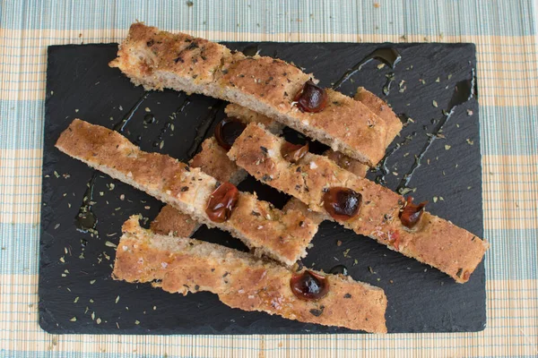 Focaccia Pane Fatta Casa Con Pomodorini Ciliegini Olio Oliva Con — Foto Stock