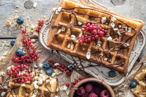 Waffles Berries Chocolate Served Tray Table — Stock Photo, Image