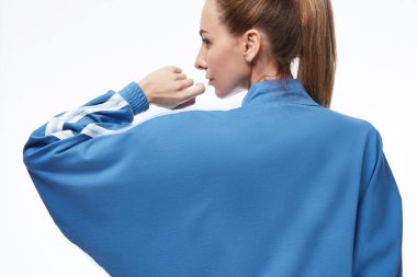 Güzel seksi sarışın kadın mükemmel atletik vücut yoga, egzersiz ve fitness, meşgul yol sağlıklı bir yaşam tarzı giyinmiş rahat rahat giysiler içinde poz dengede duran meditasyon rahatlatır..