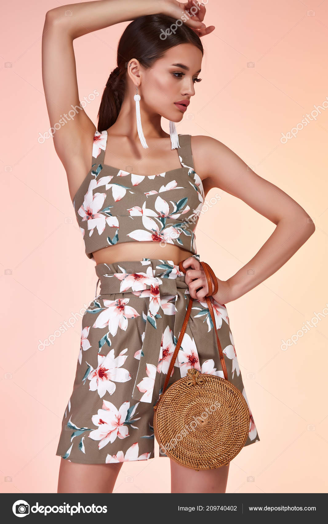 Phrase simply brunette young sexy something Can suggest brunette young sexy