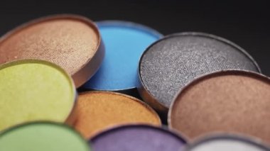 Çok renkli Rengarenk kompakt göz gölgeler palet yuvarlak yüz doğal Cilt Bakımı güzellik ürünleri AIDS için kozmetik bronz parlak dekoratif makyaj.