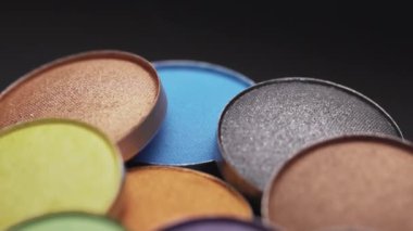 Çok renkli Rengarenk kompakt göz gölgeler palet yuvarlak yüz doğal Cilt Bakımı güzellik ürünleri AIDS için kozmetik bronz parlak dekoratif makyaj.