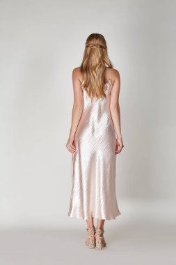 Pretty woman güzel yüz parlak makyaj uzun sarı saç fashio