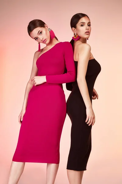 Two Pretty Sexy Lady Fashion Model Glamour Style Beautiful Woman — Stock Photo, Image